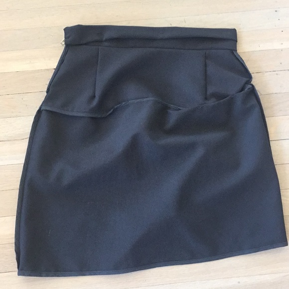 David Longshaw asymmetrically designed skirt - Picture 4 of 4